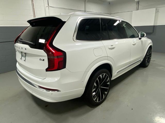 2026 Volvo XC90 Plus