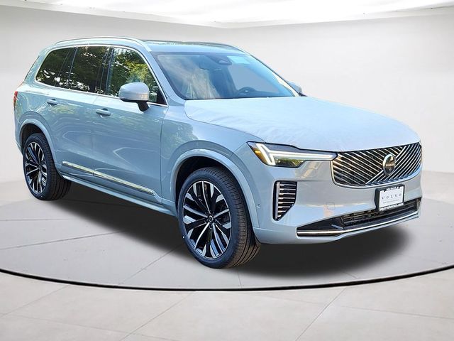 2026 Volvo XC90 Plus