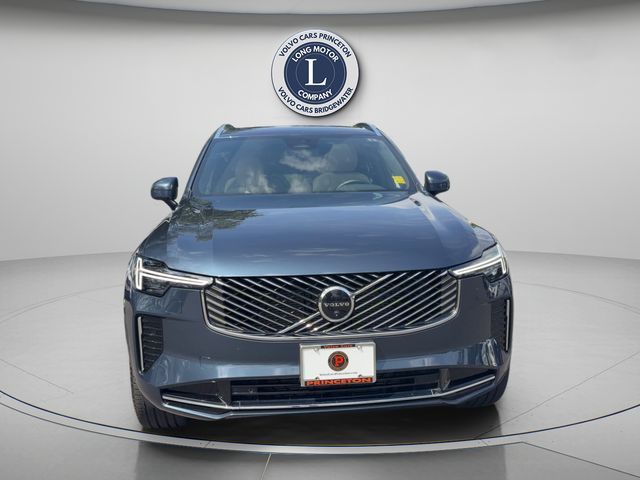2026 Volvo XC90 Plus