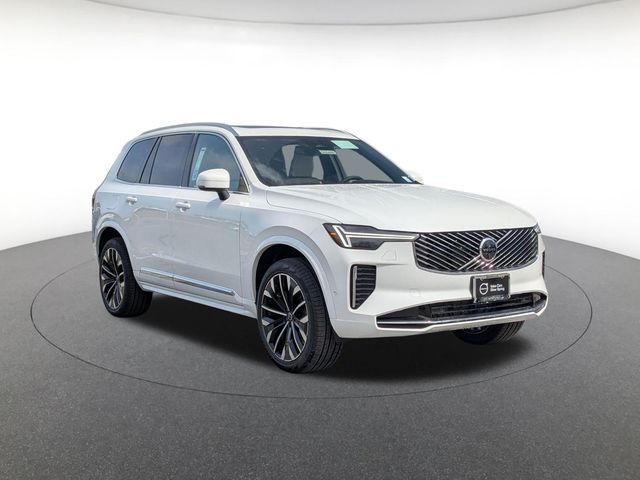2026 Volvo XC90 Plus