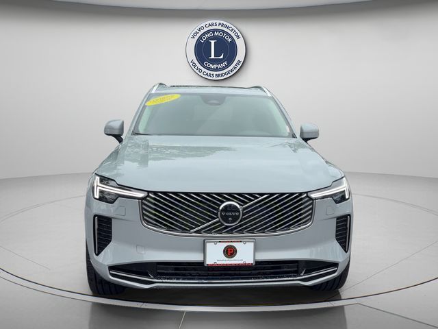 2026 Volvo XC90 Plus