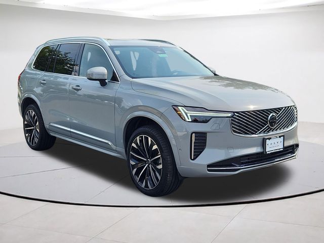 2026 Volvo XC90 Plus