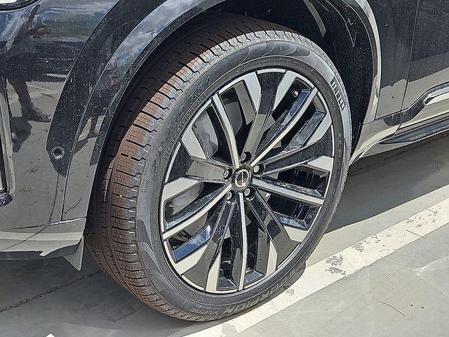 2026 Volvo XC90 Plus