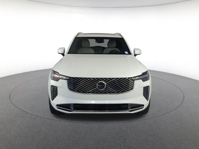 2026 Volvo XC90 Plus