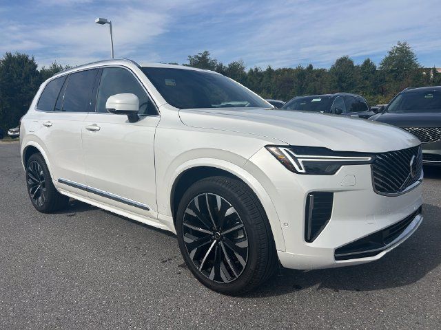 2026 Volvo XC90 Plus