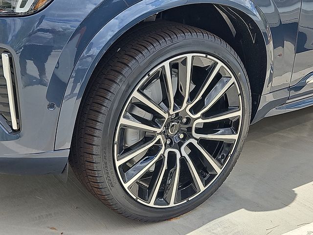 2026 Volvo XC90 Plus
