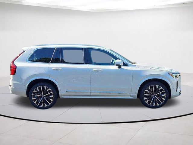 2026 Volvo XC90 Plus