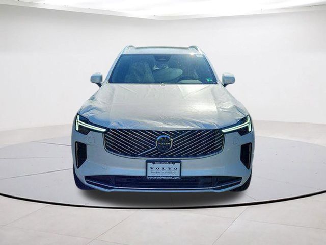 2026 Volvo XC90 Plus