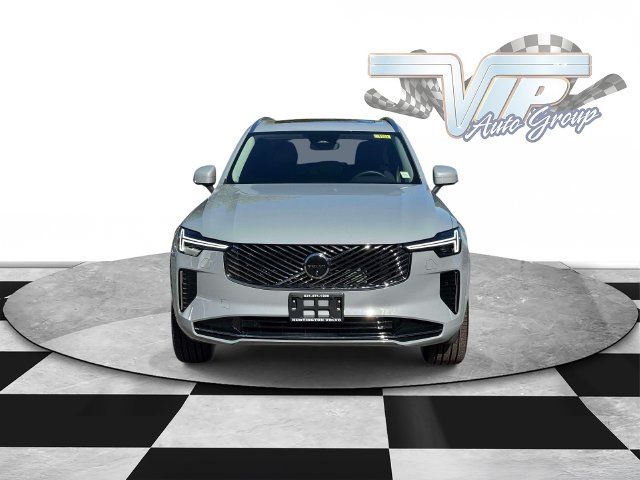 2026 Volvo XC90 Plus