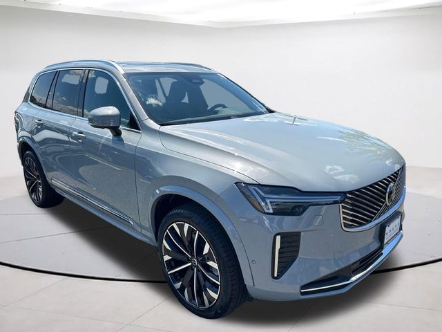 2026 Volvo XC90 Plus