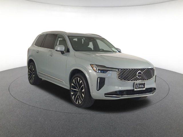 2026 Volvo XC90 Plus