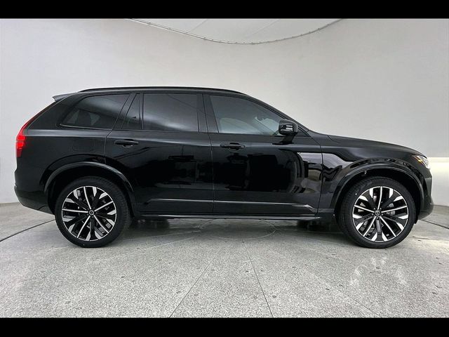 2026 Volvo XC90 Ultra Dark Theme