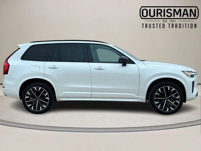 2026 Volvo XC90 Ultra Dark Theme