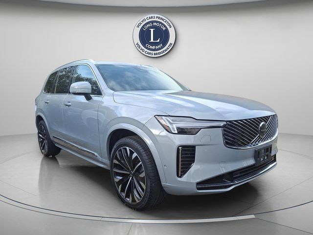 2026 Volvo XC90 Plus