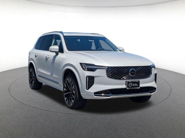 2026 Volvo XC90 Plus
