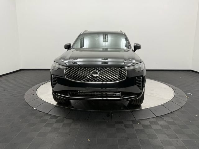 2026 Volvo XC90 Plus