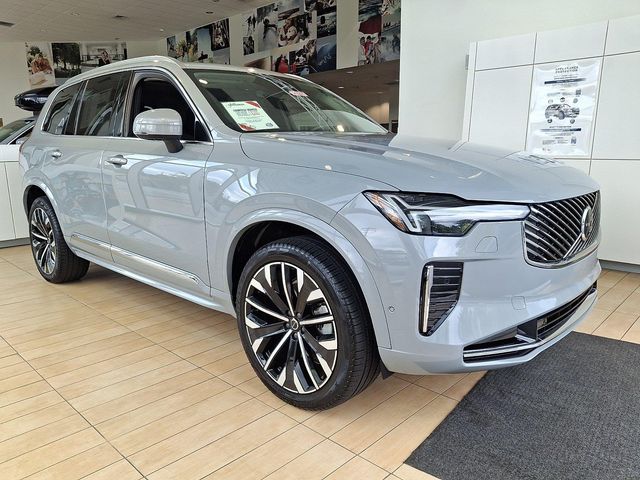 2026 Volvo XC90 Plus