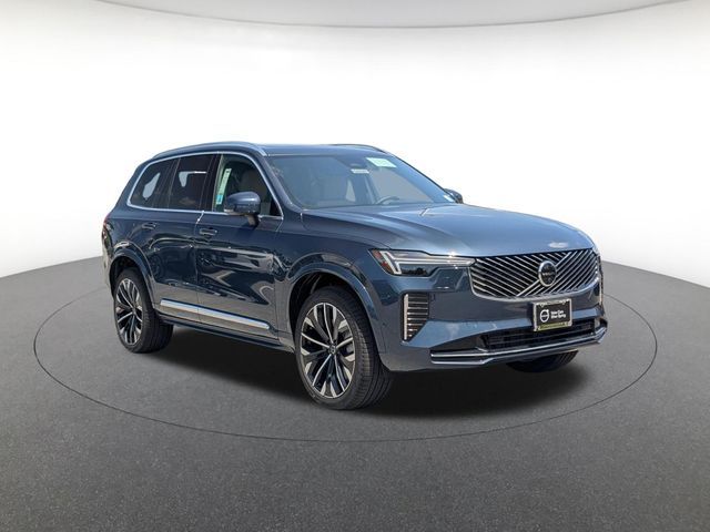 2026 Volvo XC90 Plus