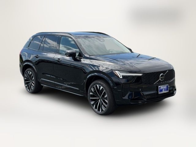 2026 Volvo XC90 Plug-In Hybrid Ultra Dark Theme