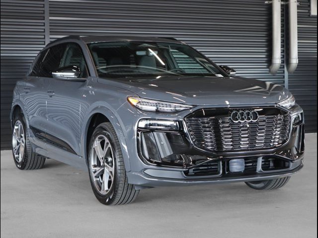 2027 Audi Q6 e-tron Premium Plus