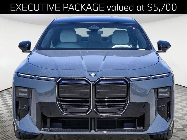2027 BMW 7 Series 740i