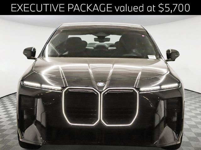 2027 BMW 7 Series 740i