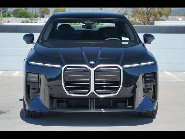 2027 BMW 7 Series 740i