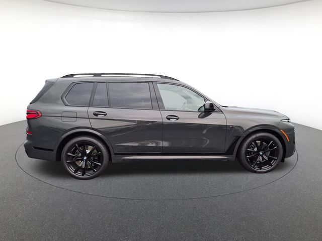 2027 BMW X7 M60i