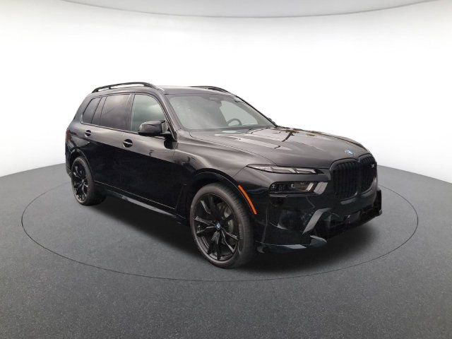 2027 BMW X7 M60i