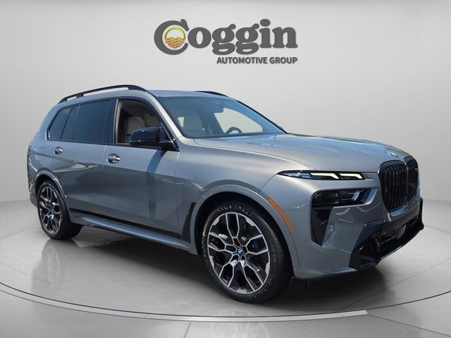 2027 BMW X7 M60i