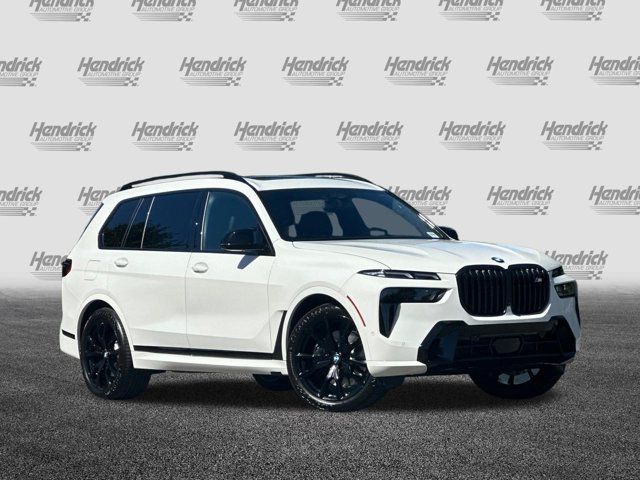 2027 BMW X7 M60i