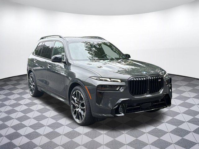 2027 BMW X7 M60i