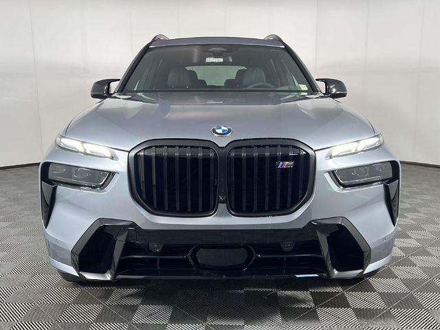 2027 BMW X7 M60i