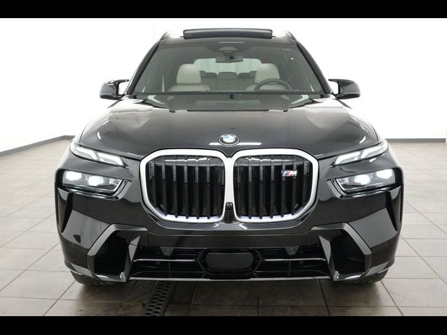2027 BMW X7 M60i
