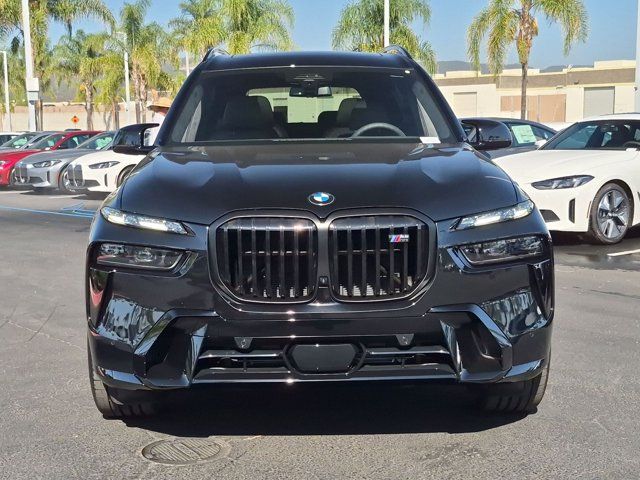 2027 BMW X7 M60i