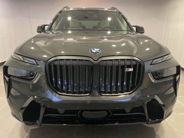 2027 BMW X7 M60i