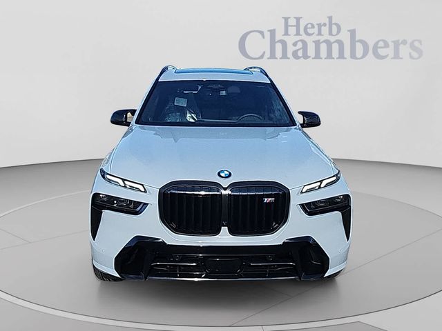 2027 BMW X7 M60i