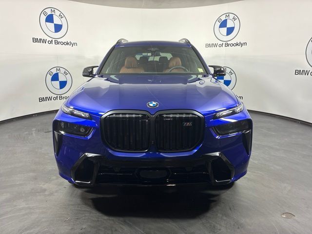 2027 BMW X7 M60i