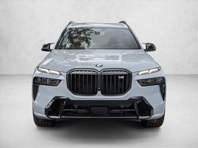 2027 BMW X7 M60i