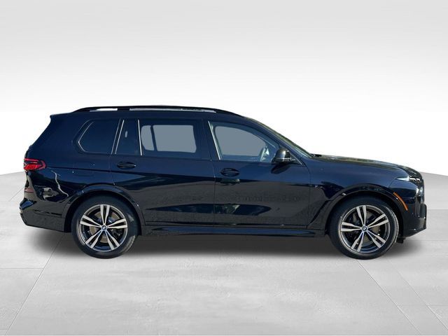 2027 BMW X7 M60i