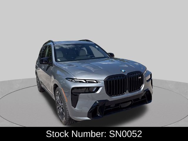 2027 BMW X7 M60i