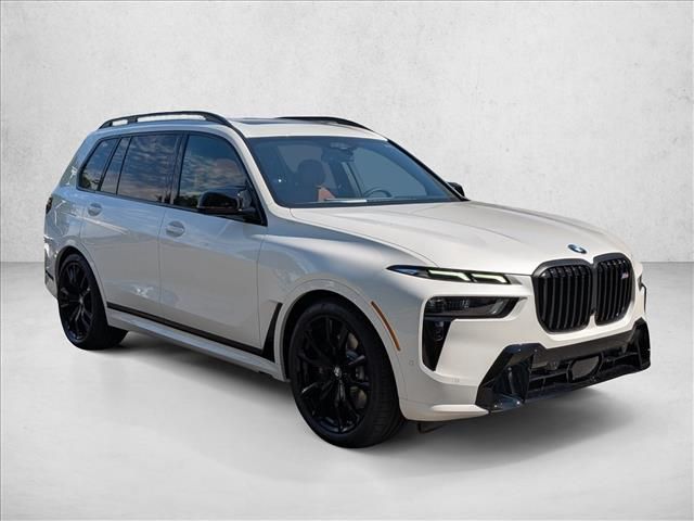 2027 BMW X7 M60i