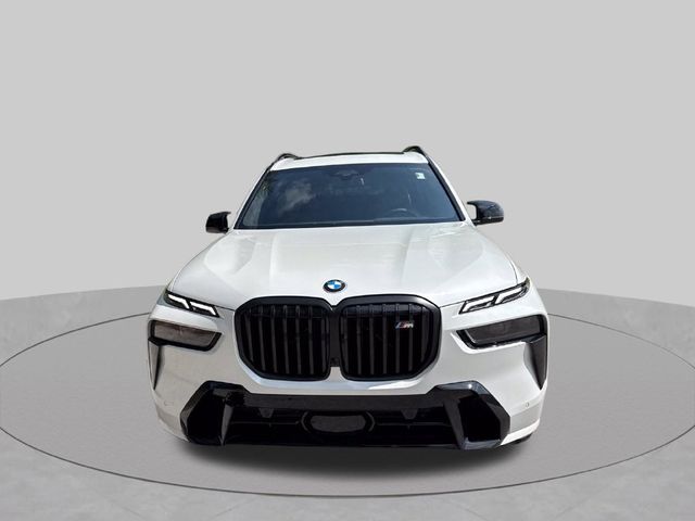 2027 BMW X7 M60i