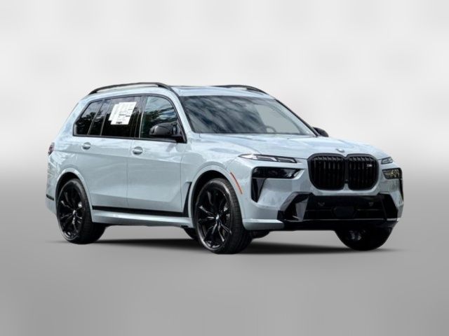 2027 BMW X7 M60i