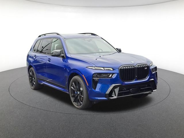 2027 BMW X7 M60i