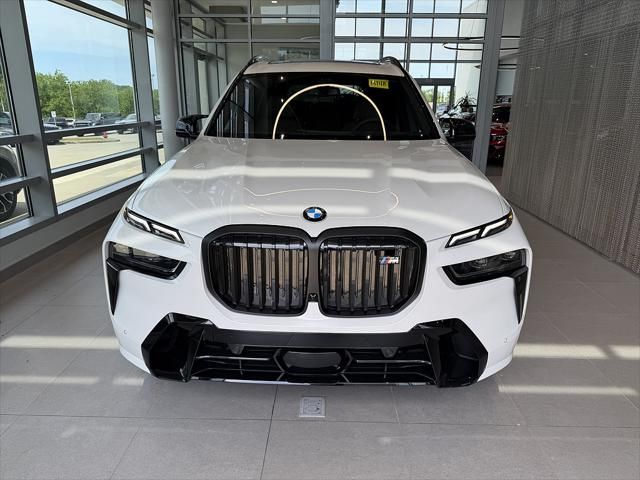 2027 BMW X7 M60i