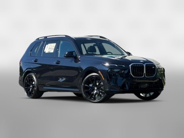 2027 BMW X7 M60i