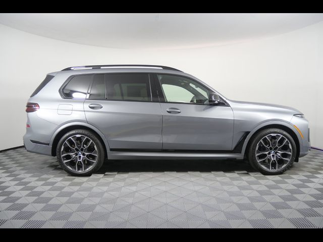 2027 BMW X7 M60i