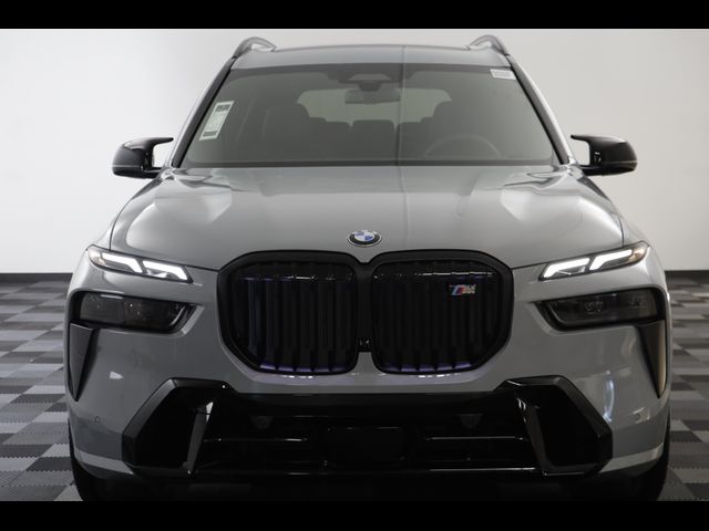 2027 BMW X7 M60i