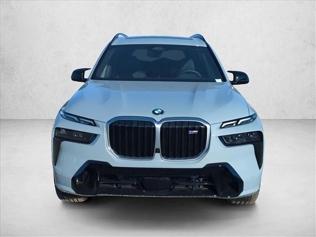2027 BMW X7 M60i